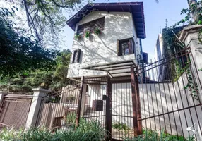 Foto 1 de Casa com 3 Quartos à venda, 309m² em Boa Vista, Porto Alegre