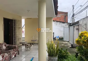 Foto 1 de Casa com 3 Quartos à venda, 300m² em Engenheiro Luciano Cavalcante, Fortaleza