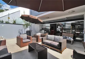 Foto 1 de Sobrado com 3 Quartos à venda, 650m² em Vila Mariana, São Paulo