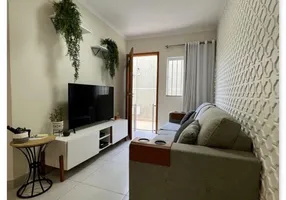 Foto 1 de Casa de Condomínio com 2 Quartos à venda, 40m² em Vila Mazzei, São Paulo