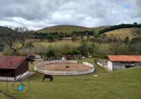 Foto 1 de Fazenda/Sítio com 3 Quartos à venda, 72600m² em Itapeti, Guararema