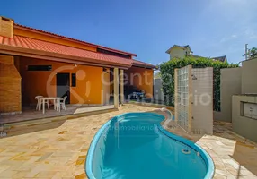 Foto 1 de Casa com 3 Quartos à venda, 185m² em Jardim Beira Mar, Peruíbe