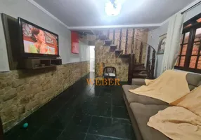 Foto 1 de Sobrado com 3 Quartos à venda, 390m² em Jardim Maria Helena, Barueri