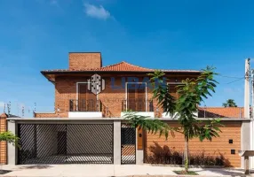 Foto 1 de Casa com 5 Quartos para alugar, 420m² em Jardim Estoril II, Bauru