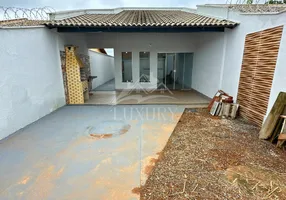 Foto 1 de Casa com 2 Quartos à venda, 80m² em Residencial Jardim Canedo III, Senador Canedo