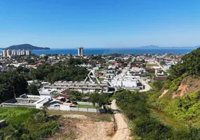 Foto 1 de Lote/Terreno à venda, 360m² em Massaguaçu, Caraguatatuba