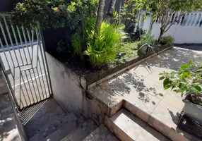 Foto 1 de Casa com 4 Quartos à venda, 195m² em Vila Diva, São Paulo