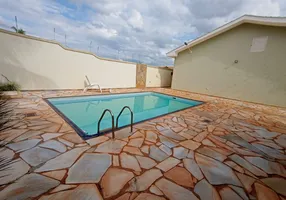 Foto 1 de Casa com 3 Quartos à venda, 300m² em Ribeirânia, Ribeirão Preto