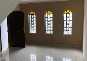 Foto 1 de Casa com 3 Quartos para alugar, 142m² em Vila Apiai, Santo André