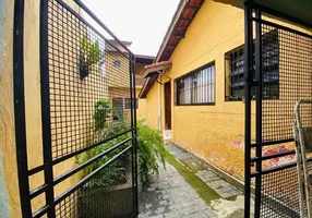 Foto 1 de Casa com 3 Quartos à venda, 130m² em Balneário Gaivotas, Itanhaém