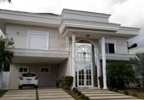 Foto 1 de Casa de Condomínio com 4 Quartos para venda ou aluguel, 470m² em Centro, Jacareí