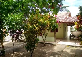 Foto 1 de Casa com 2 Quartos à venda, 163m² em Centro, Araruama