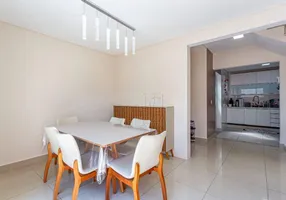 Foto 1 de Sobrado com 3 Quartos à venda, 182m² em Vila Assuncao, Santo André