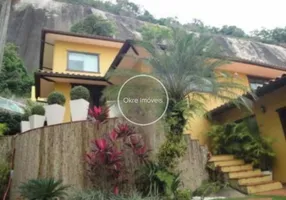 Foto 1 de Casa de Condomínio com 5 Quartos à venda, 340m² em Itacoatiara, Niterói
