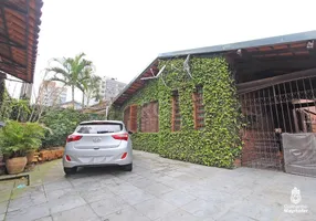 Foto 1 de Casa com 3 Quartos à venda, 381m² em Tristeza, Porto Alegre