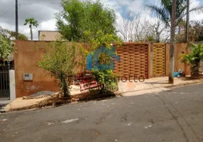 Foto 1 de Casa com 2 Quartos à venda, 252m² em Centro, Fernandópolis