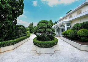 Foto 1 de Casa com 4 Quartos à venda, 640m² em Jardim Guedala, São Paulo