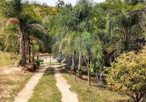 Foto 1 de Fazenda/Sítio com 3 Quartos à venda, 182m² em Recanto das Acácias, São Roque