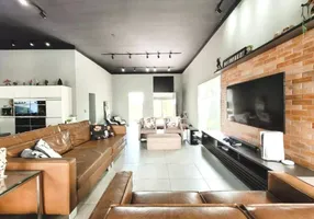Foto 1 de Casa de Condomínio com 4 Quartos para venda ou aluguel, 380m² em Alphaville, Barueri