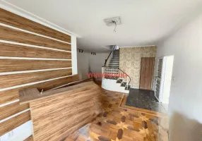 Foto 1 de Sobrado com 10 Quartos para venda ou aluguel, 330m² em Vila Carrão, São Paulo