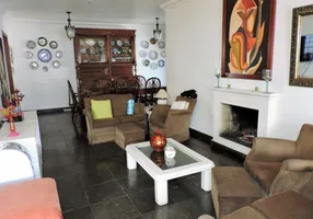 Foto 1 de Casa com 4 Quartos à venda, 413m² em Vila Santo Antônio, Cotia