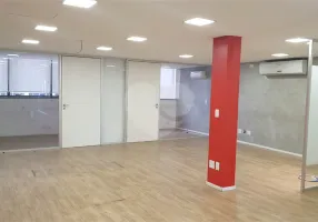 Foto 1 de Sala Comercial à venda, 240m² em Jardim Europa, São Paulo