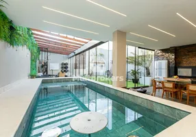 Foto 1 de Casa com 4 Quartos à venda, 700m² em Mercês, Curitiba