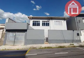 Foto 1 de Casa com 4 Quartos para alugar, 250m² em Centro, Bragança Paulista