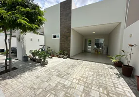 Foto 1 de Casa de Condomínio com 2 Quartos à venda, 163m² em Dom Avelar, Petrolina