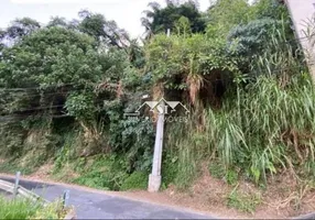 Foto 1 de Lote/Terreno à venda, 600m² em Estrada da Saudade, Petrópolis