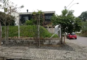 Foto 1 de Sobrado com 3 Quartos à venda, 182m² em Guarujá, Porto Alegre