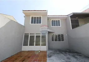 Foto 1 de Sobrado com 3 Quartos à venda, 100m² em Xaxim, Curitiba