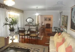 Foto 1 de Apartamento com 4 Quartos à venda, 380m² em Canela, Salvador