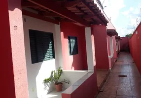 Foto 1 de Casa com 2 Quartos para alugar, 50m² em Santa Genoveva, Goiânia