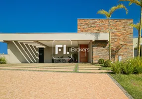 Foto 1 de Casa de Condomínio com 3 Quartos à venda, 235m² em Alphaville, Santana de Parnaíba