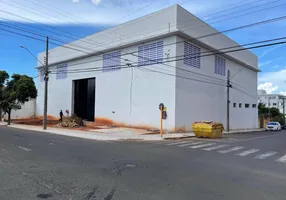 Foto 1 de Ponto Comercial para alugar, 1000m² em Vila Cardia, Bauru