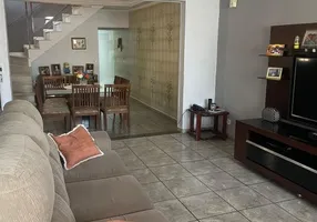 Foto 1 de Sobrado com 5 Quartos à venda, 264m² em Bela Vista, Osasco