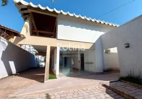 Foto 1 de Casa com 4 Quartos para alugar, 334m² em Fundinho, Uberlândia