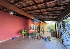 Foto 1 de Casa com 4 Quartos à venda, 221m² em Alípio de Melo, Belo Horizonte