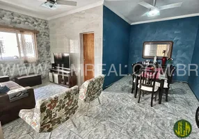 Foto 1 de Casa com 4 Quartos à venda, 210m² em Sao Gerardo, Fortaleza