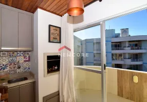 Foto 1 de Apartamento com 3 Quartos à venda, 128m² em Mar Grosso, Laguna