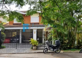 Foto 1 de Casa com 4 Quartos para alugar, 580m² em Jardim Planalto, Arujá