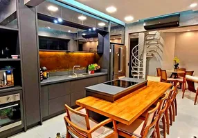 Foto 1 de Casa de Condomínio com 2 Quartos à venda, 110m² em Canasvieiras, Florianópolis