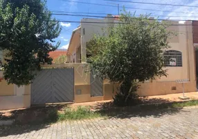 Foto 1 de Casa com 3 Quartos à venda, 115m² em Centro, Araraquara