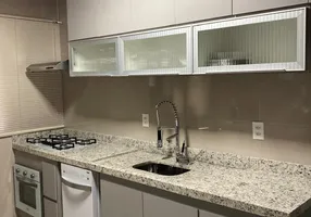 Foto 1 de Apartamento com 3 Quartos para alugar, 80m² em Setor Bueno, Goiânia