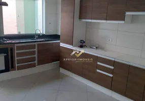 Foto 1 de Casa de Condomínio com 2 Quartos à venda, 240m² em Vila Cecilia Maria, Santo André