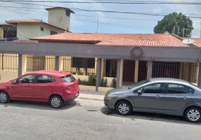 Foto 1 de Imóvel Comercial com 3 Quartos para alugar, 462m² em Cidade dos Funcionários, Fortaleza