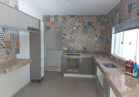 Foto 1 de Casa com 3 Quartos à venda, 250m² em Cidade Jardim, Uberlândia