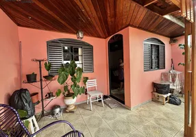 Foto 1 de Casa com 2 Quartos à venda, 55m² em Parque da Fonte, São José dos Pinhais