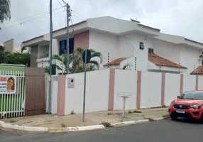 Foto 1 de Casa de Condomínio com 4 Quartos à venda, 330m² em Jardim das Américas, Cuiabá